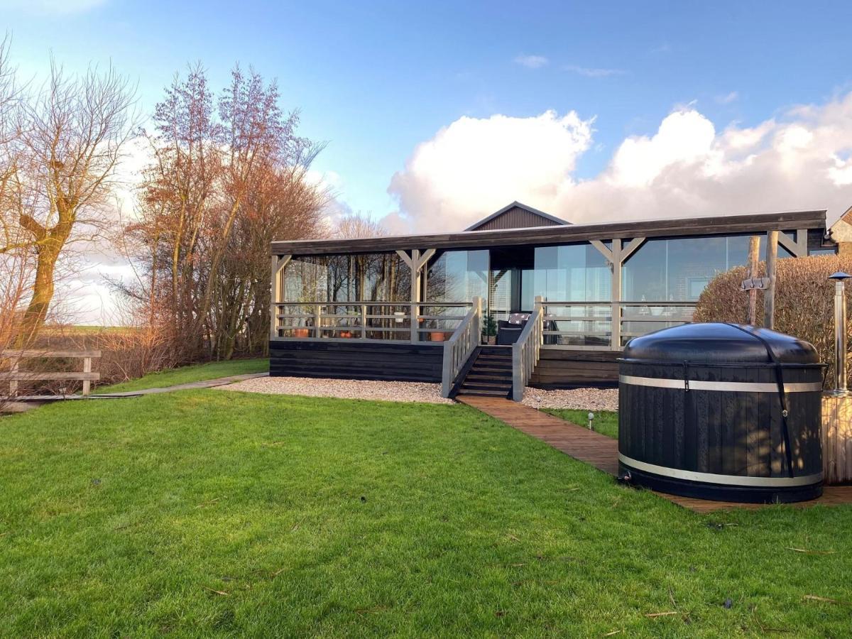 Fantastic Brand New Vacation Home Near The Wadden Paesens Extérieur photo
